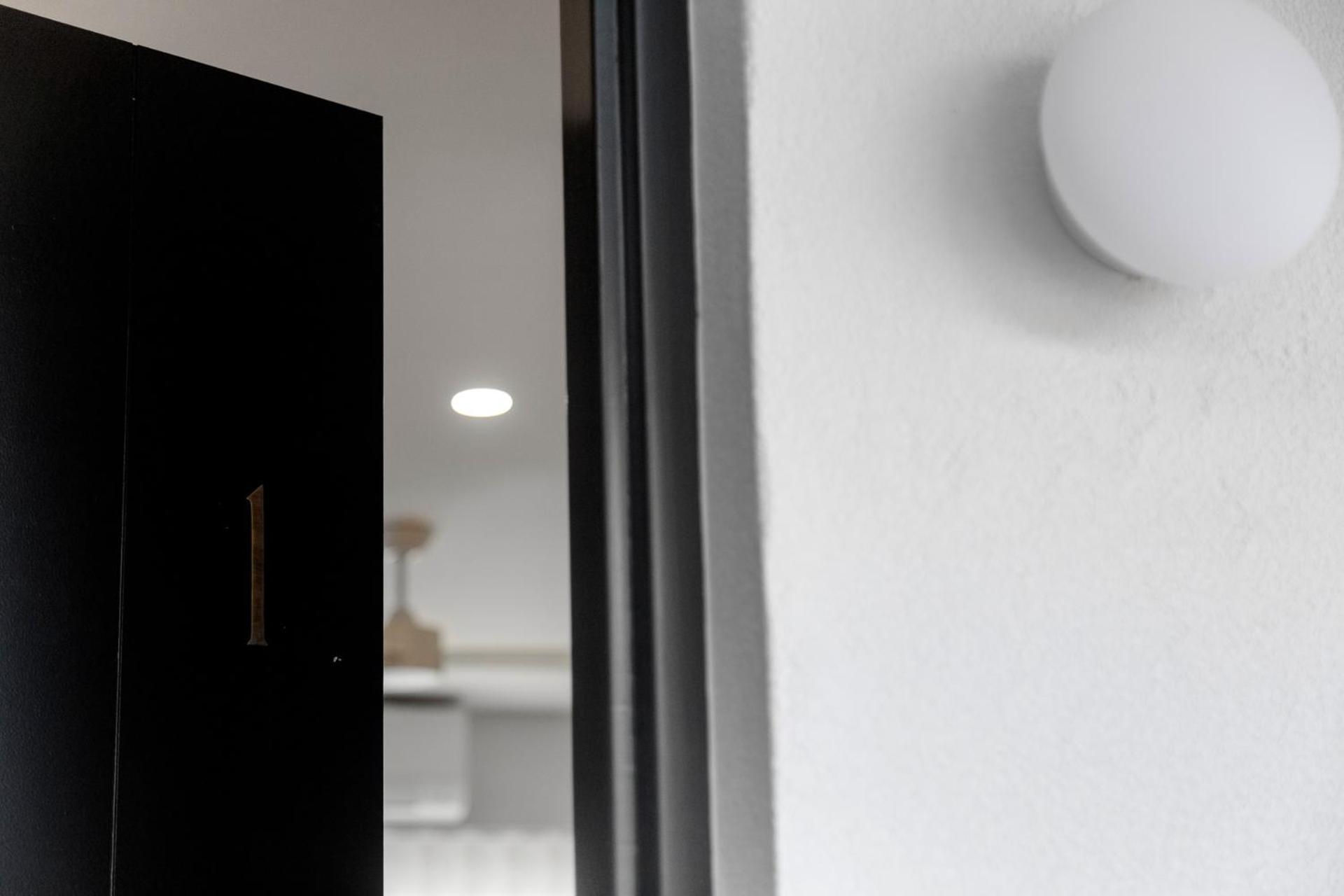 מאונט גמבייר The Lodge - 4 Luxury Central Private Studio Rooms - Free Wifi חדר תמונה